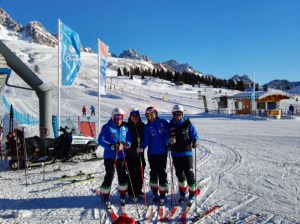 I010594-azzurre_Passo-San-Pellegrino